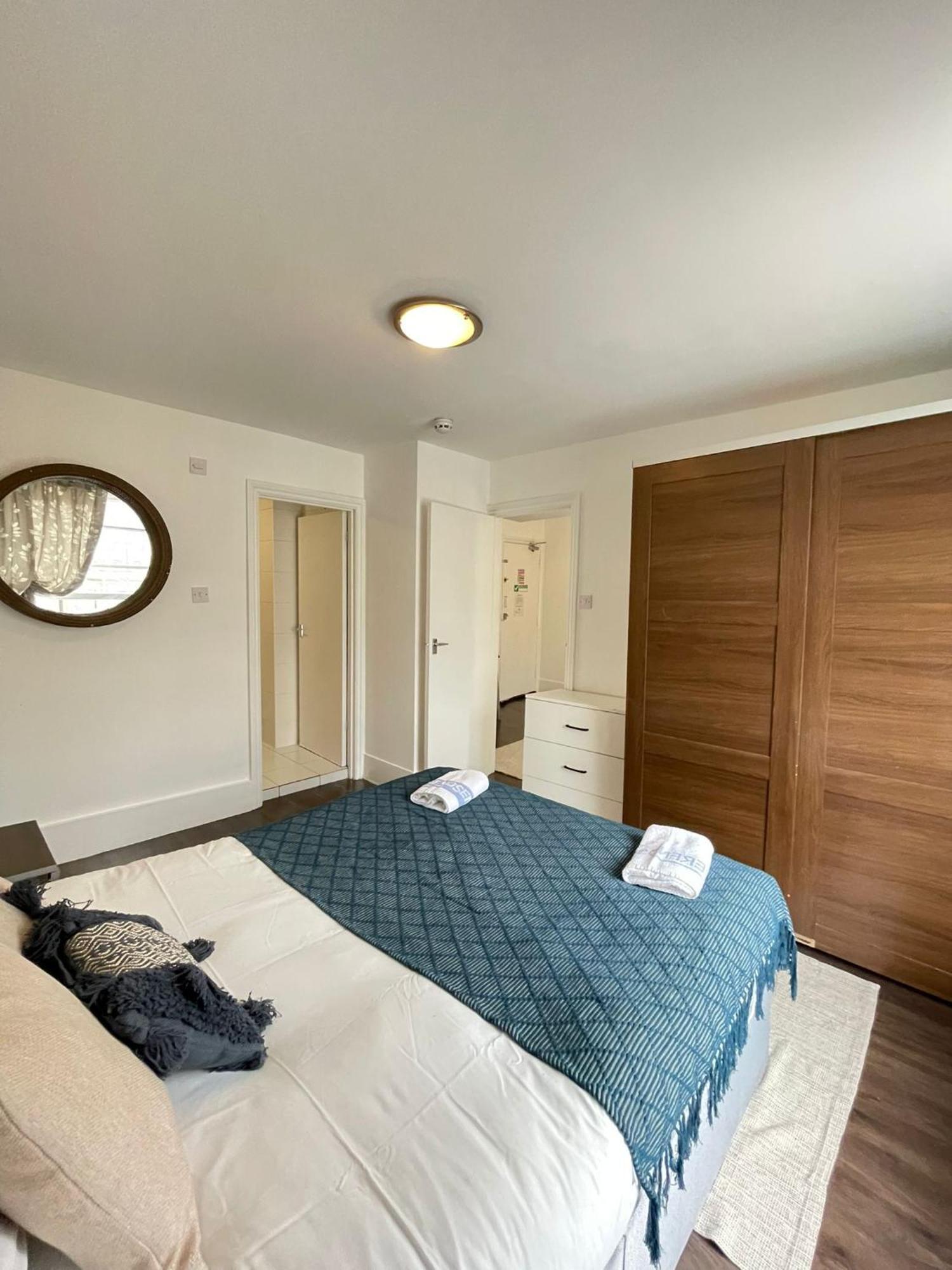 Cromwell Apartments Лондон Экстерьер фото