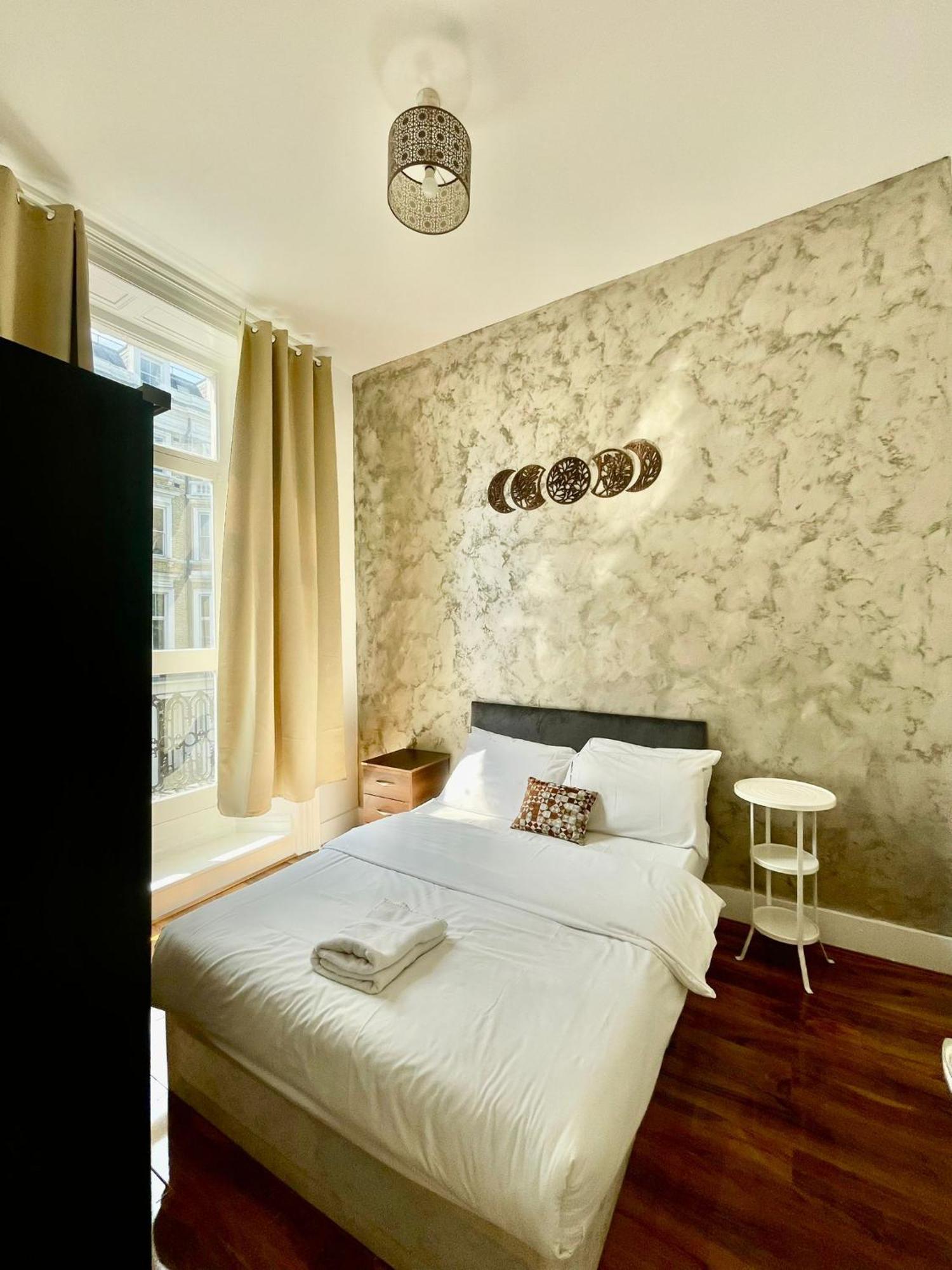 Cromwell Apartments Лондон Экстерьер фото