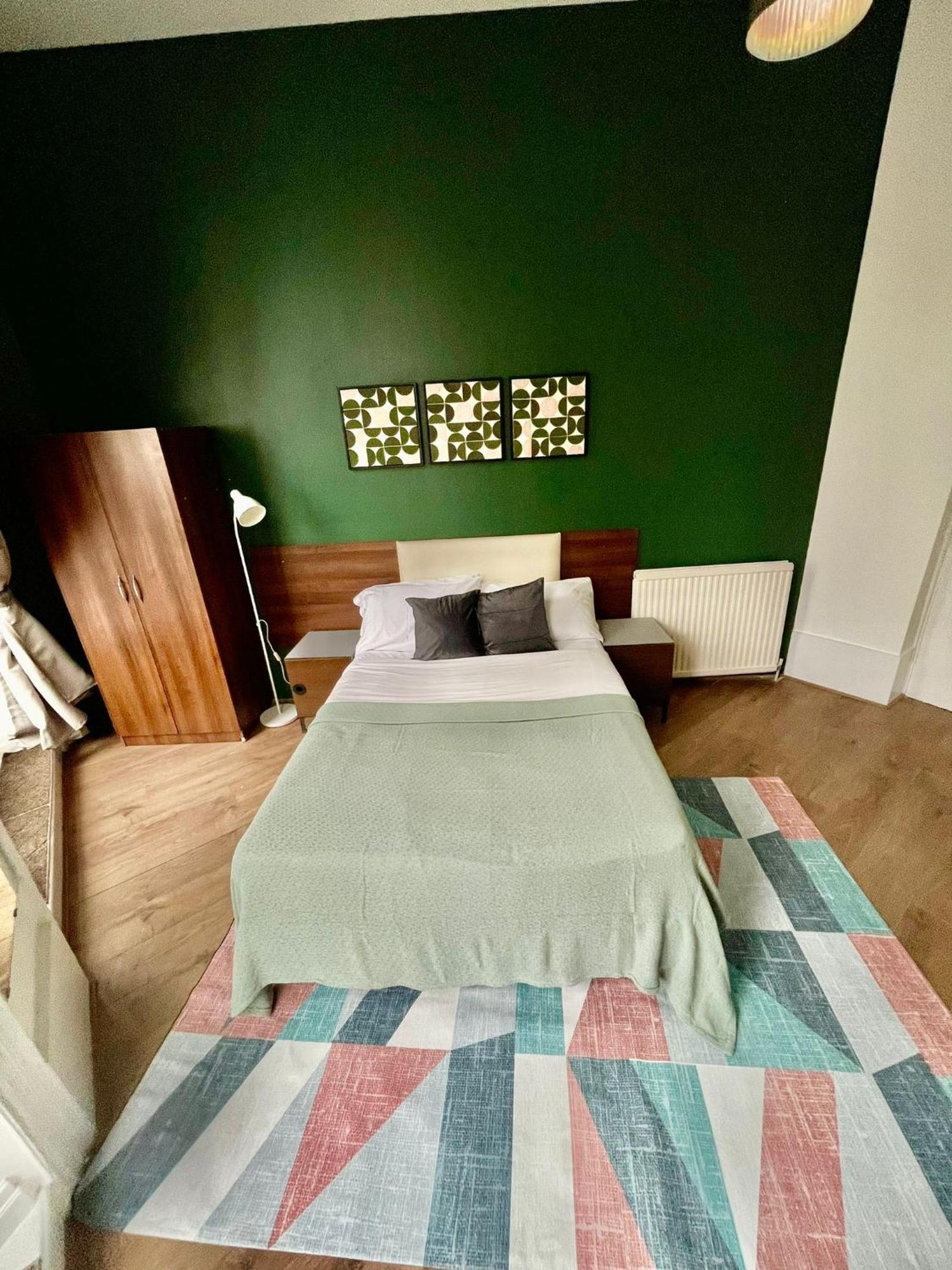 Cromwell Apartments Лондон Экстерьер фото