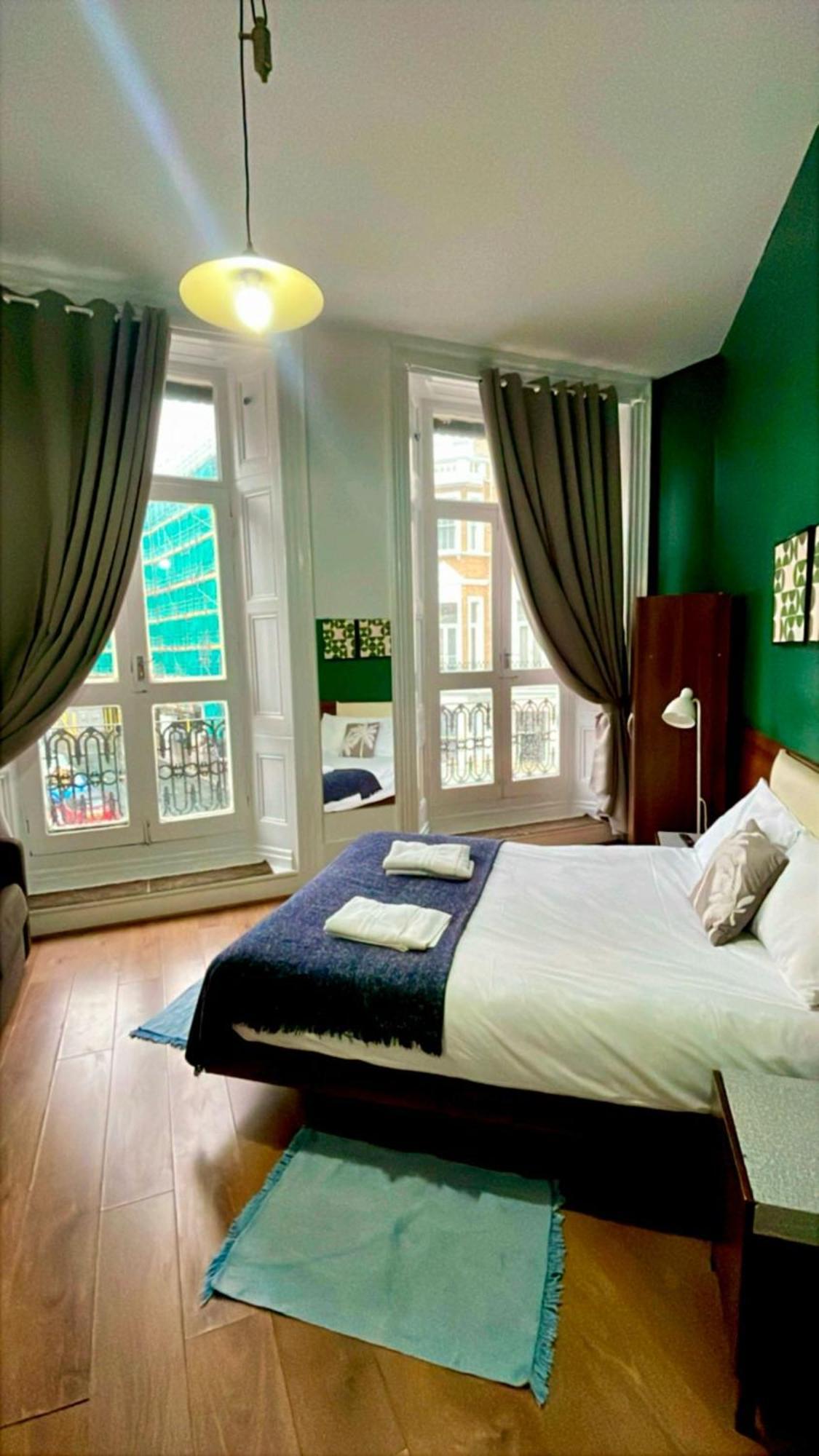 Cromwell Apartments Лондон Экстерьер фото